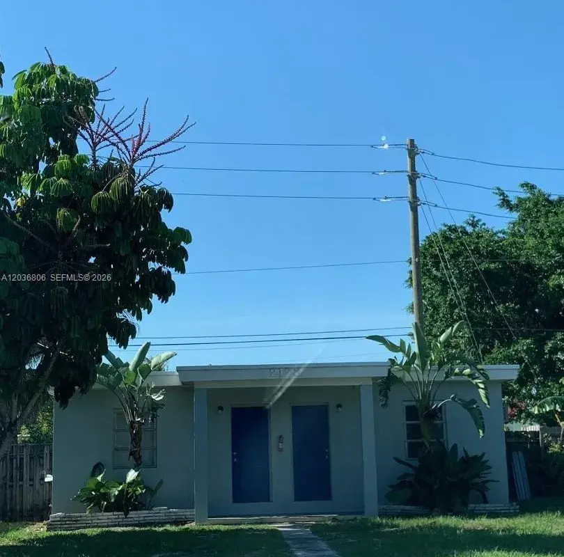 2123 Wilson, Hollywood FL 33020