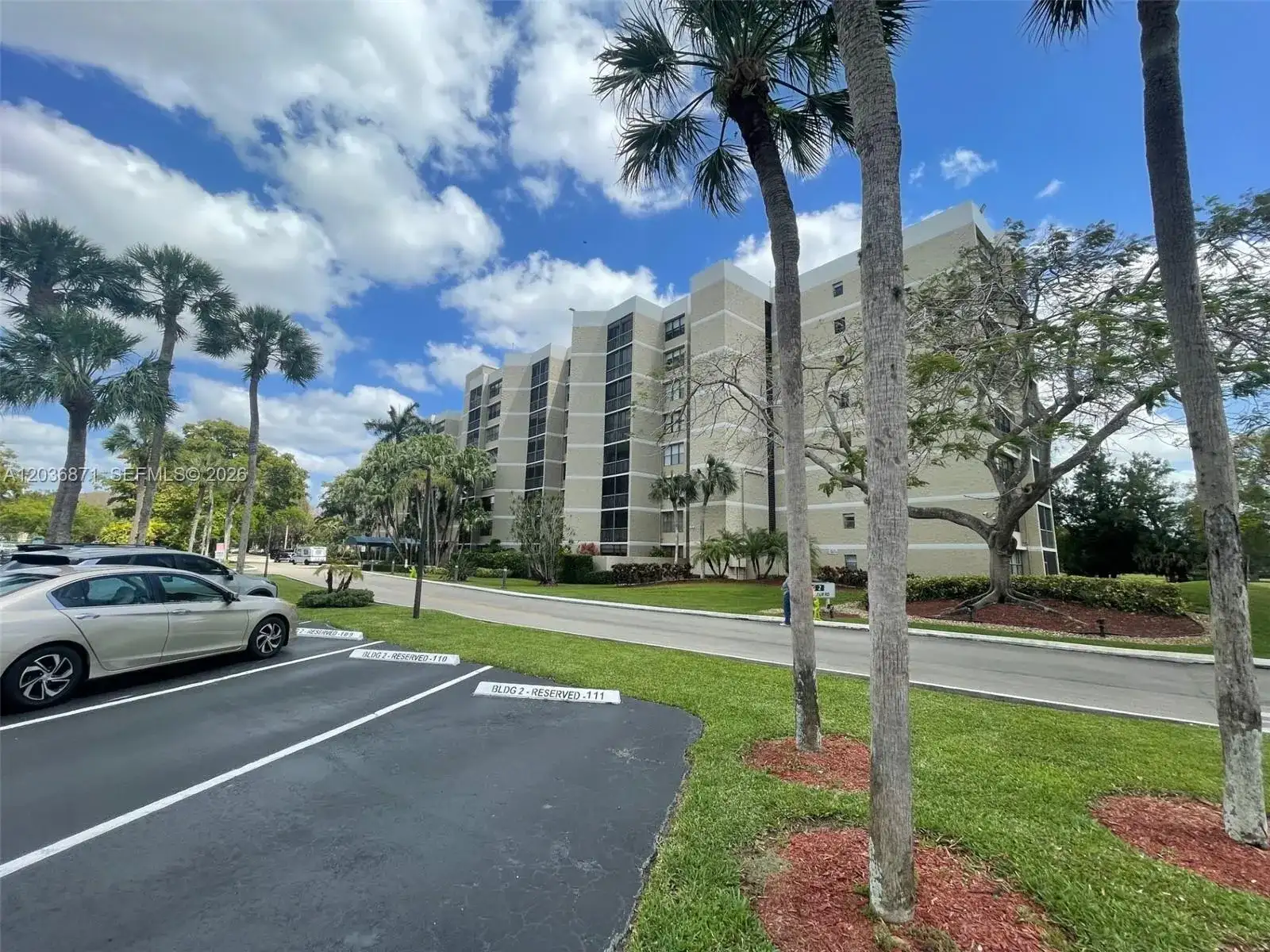 16300 Golf Club Rd # 508, Weston FL 33326 photo 2