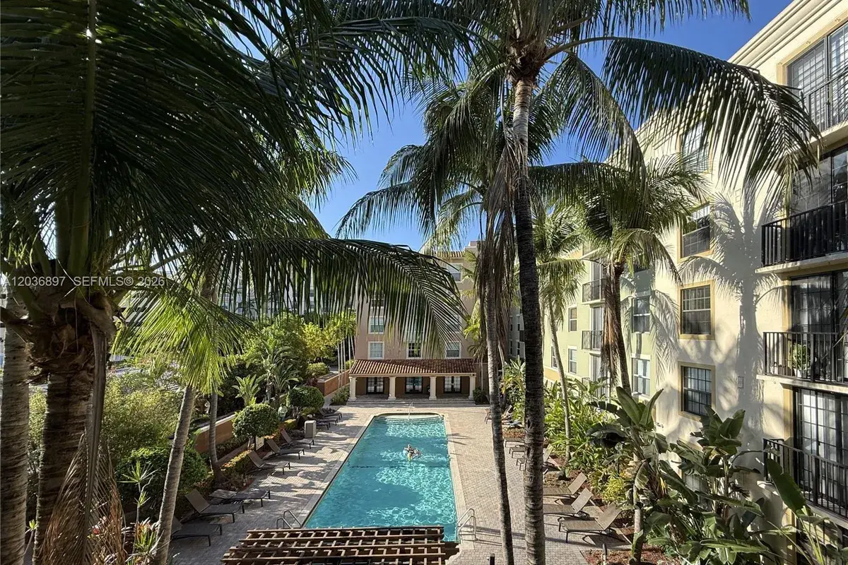1900 Van Buren St # 317B, Hollywood FL 33020