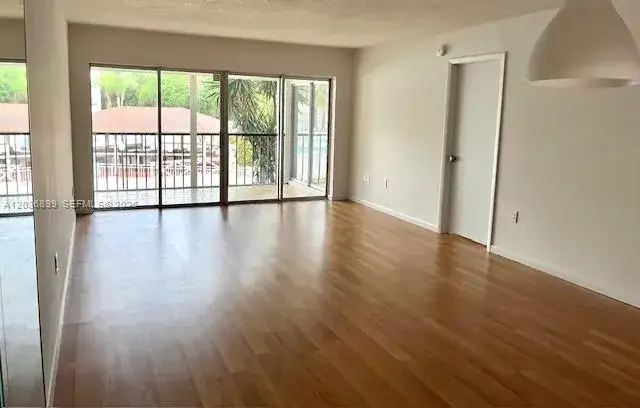 3920 Inverrary Blvd # 204C, Lauderhill FL 33319 photo 2