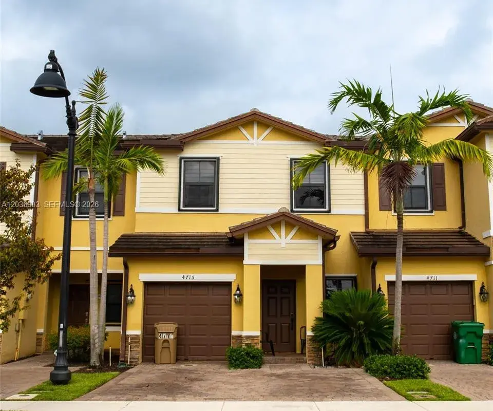 4715 Caspian Way, Davie FL 33314