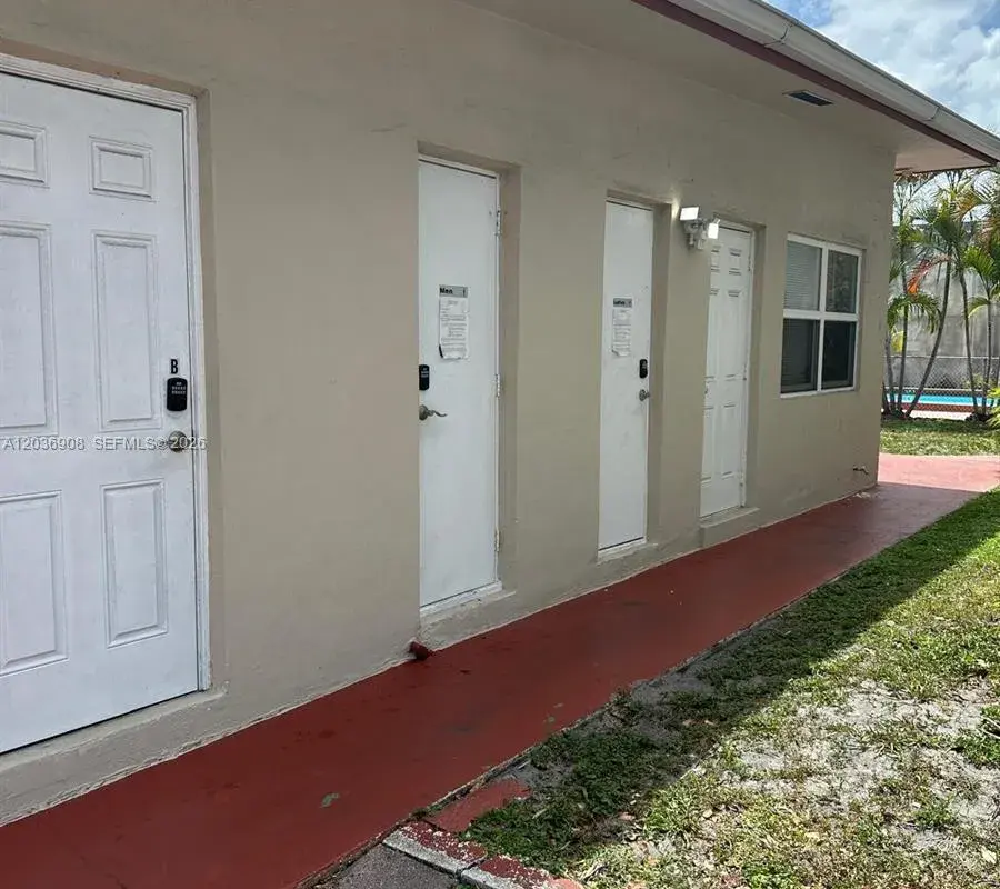 2916 Funston St # 47A, Hollywood FL 33020