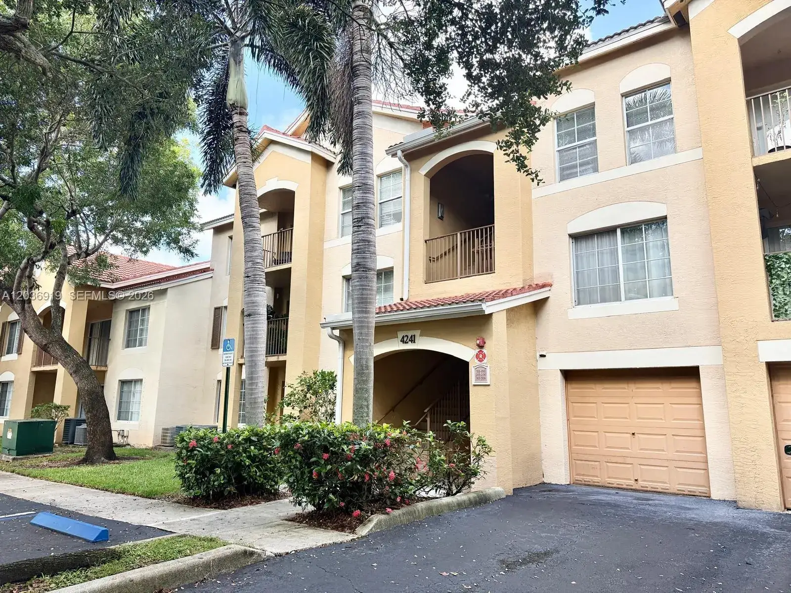 4241 San Marino Blvd # 103, West Palm Beach FL 33409