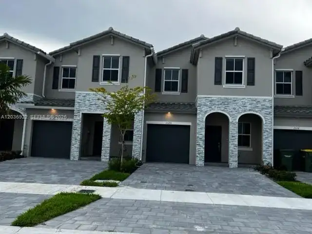 1120 SE 26th Ter # 1120, Homestead FL 33035 photo 2