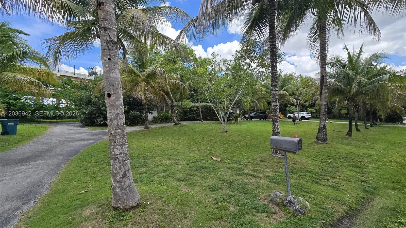 8603 SW 68th St Rd, Miami FL 33143