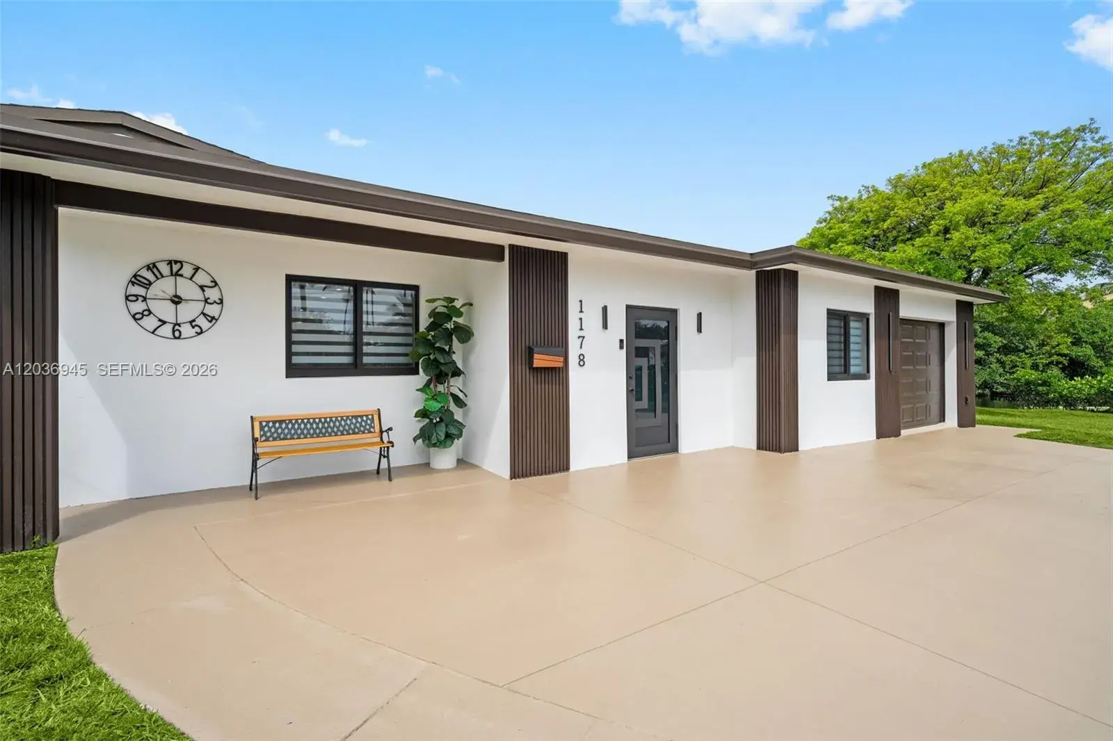 1178 Grant St, Hollywood FL 33019
