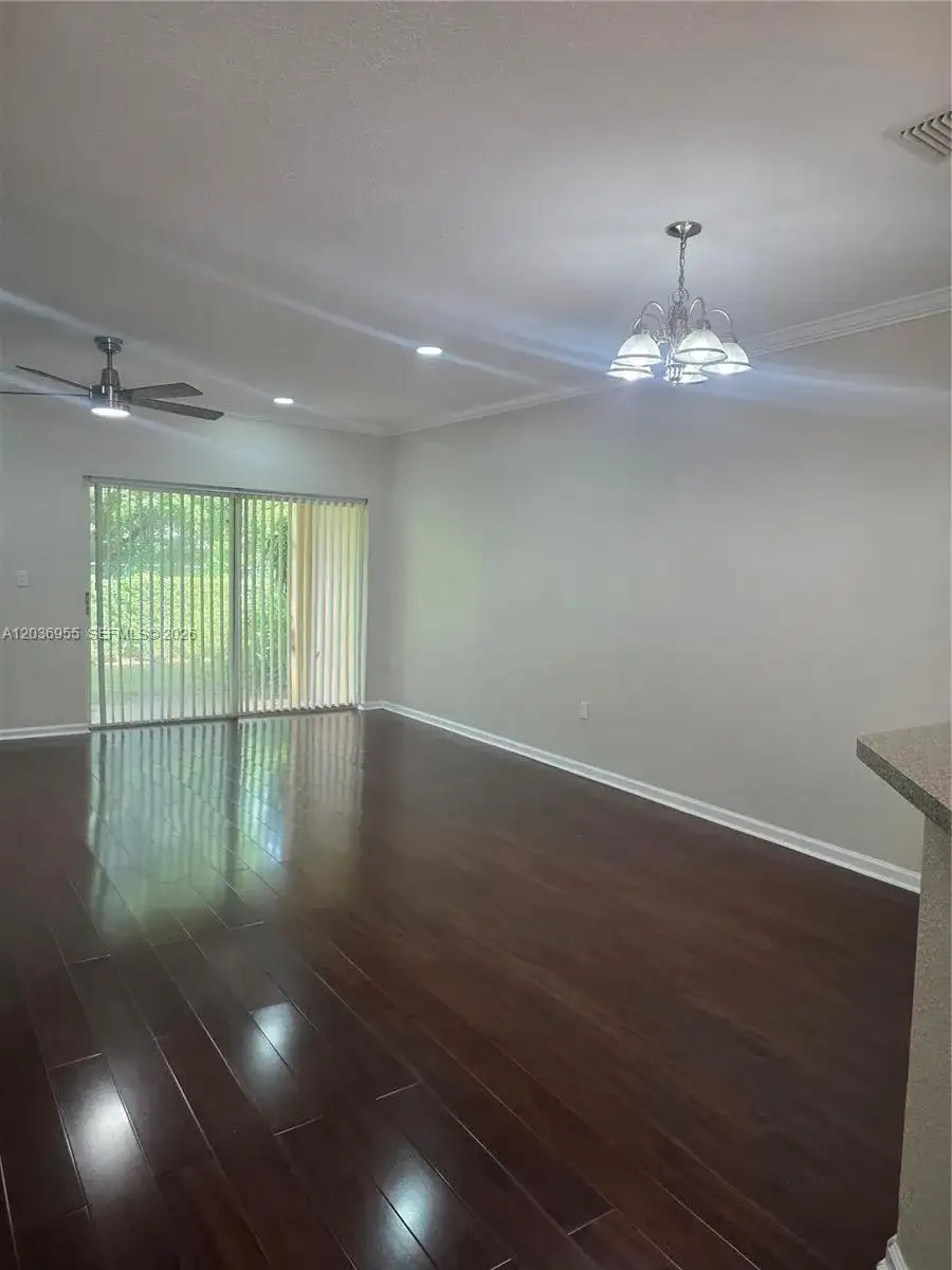 6453 Catalina Ln, Tamarac FL 33321 photo 3