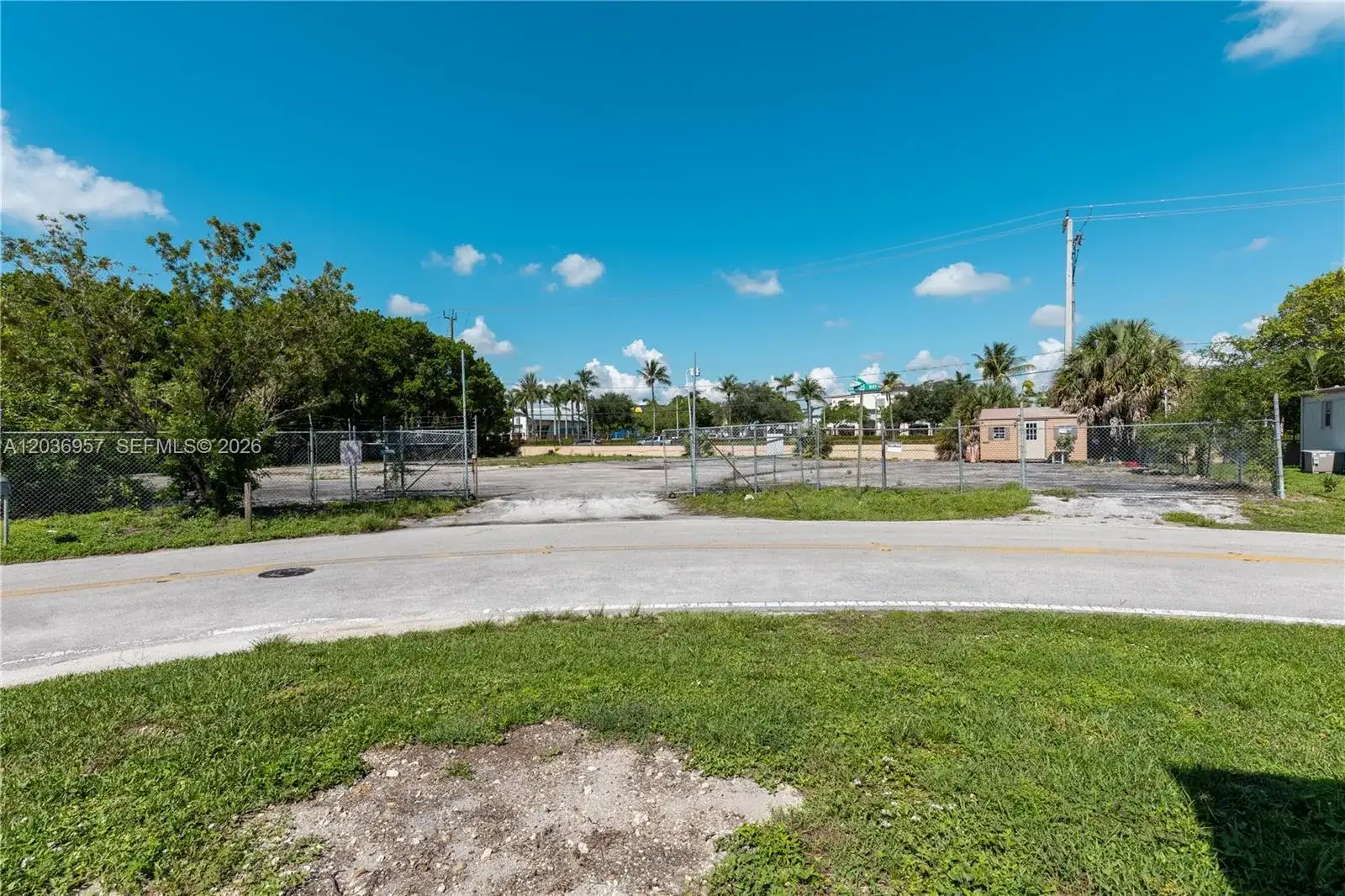 311 NW 135th Way, Plantation FL 33325 photo 4