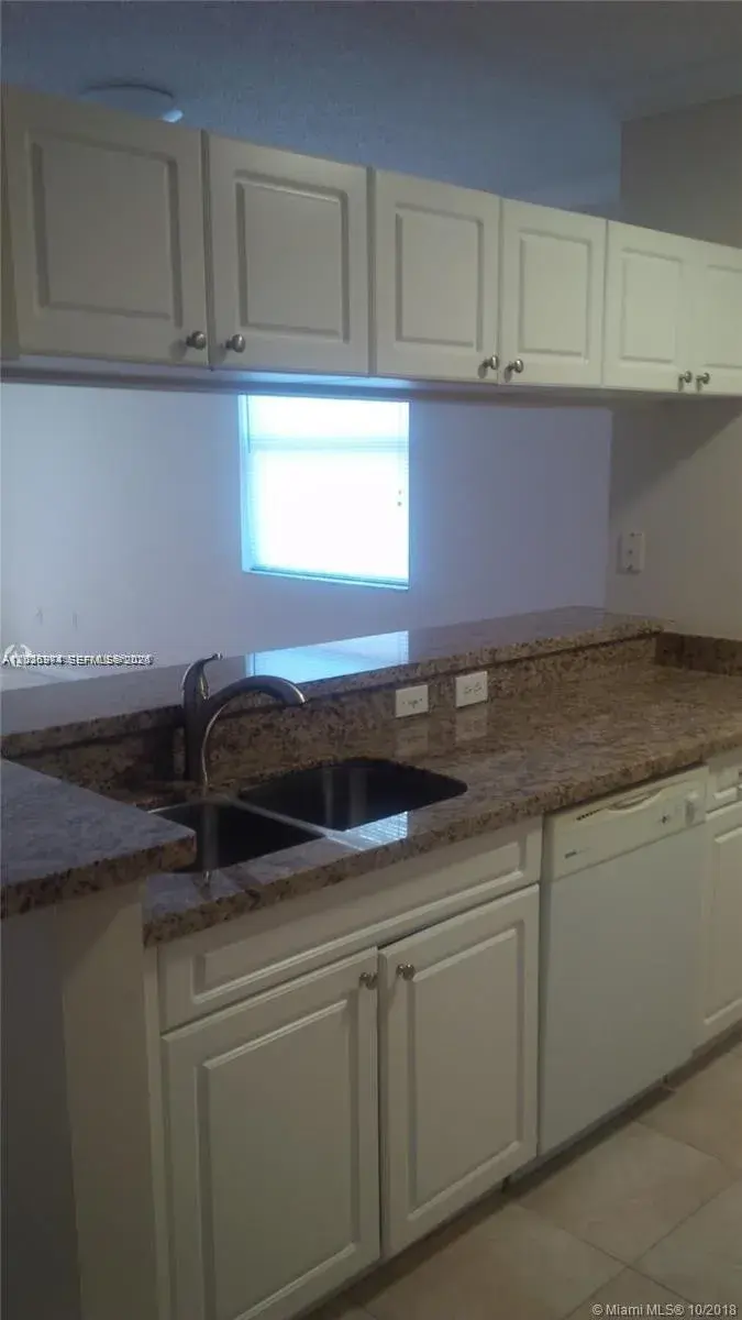 17125 N Bay Rd # 3113, Sunny Isles Beach FL 33160
