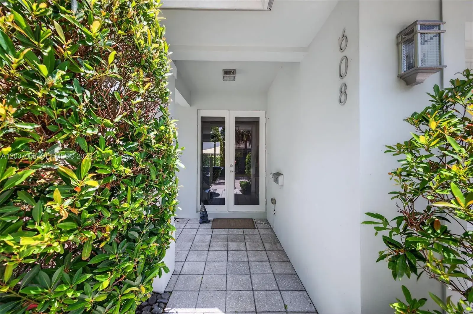 608 SW 15th St, Fort Lauderdale FL 33315