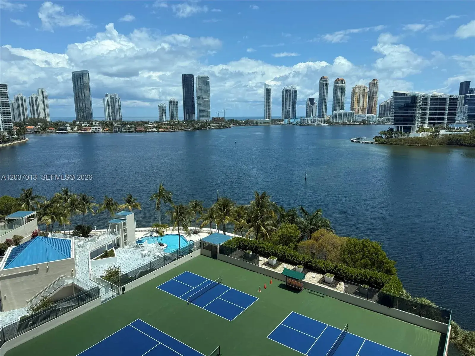 3370 Hidden Bay Dr # 1213, Aventura FL 33180