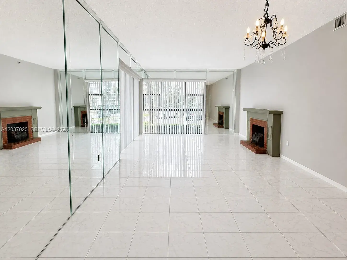 20505 E Country Club Dr # 138, Aventura FL 33180