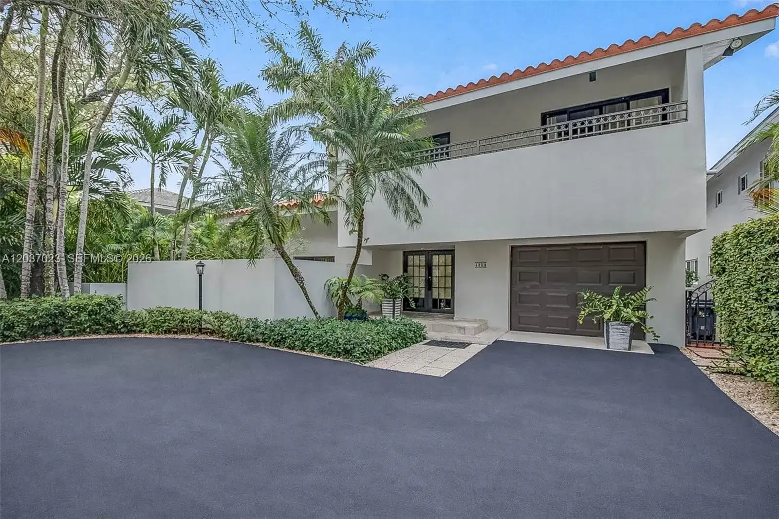 4950 San Amaro Dr, Coral Gables FL 33146 photo 2