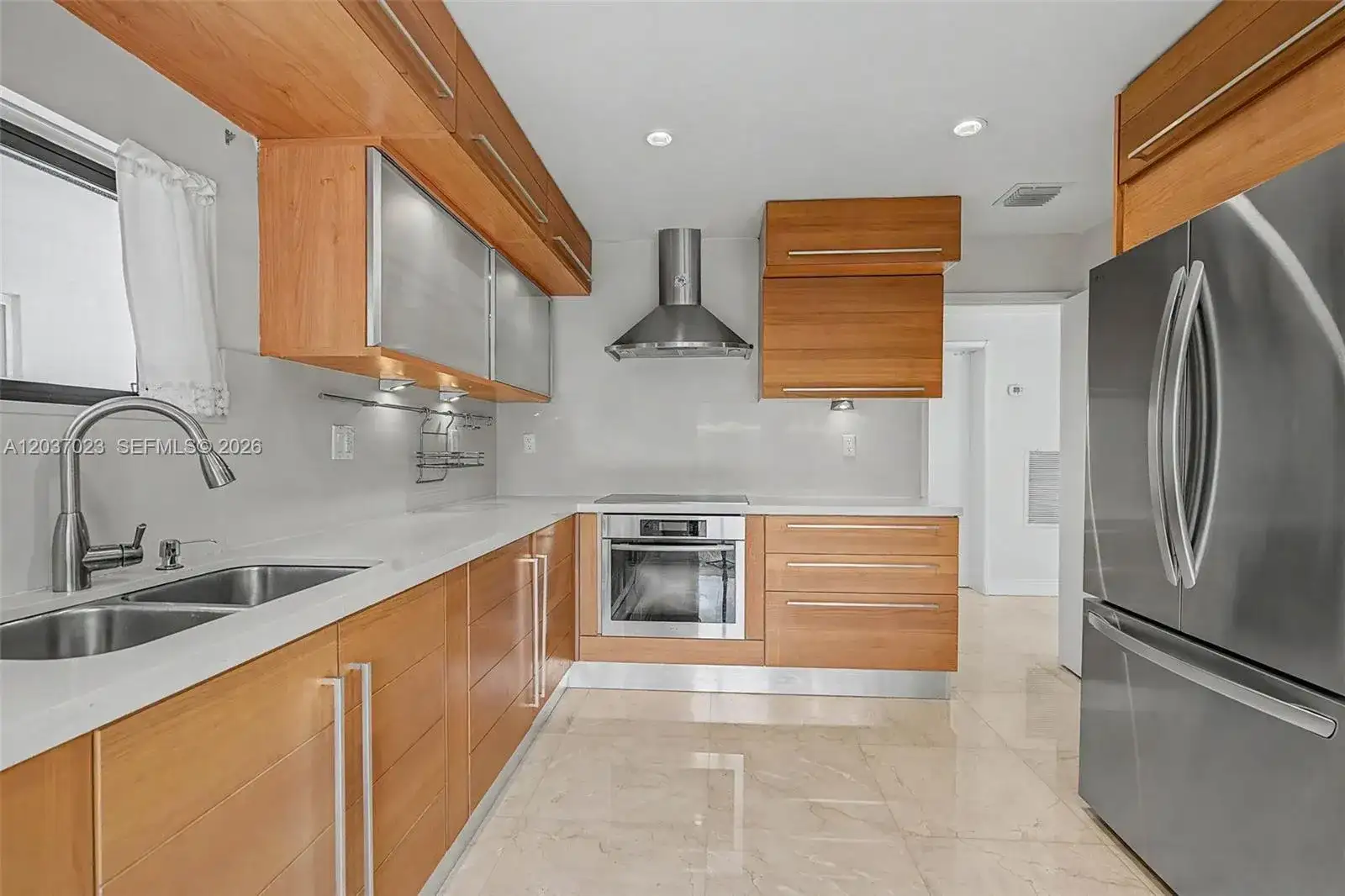 4950 San Amaro Dr, Coral Gables FL 33146 photo 3