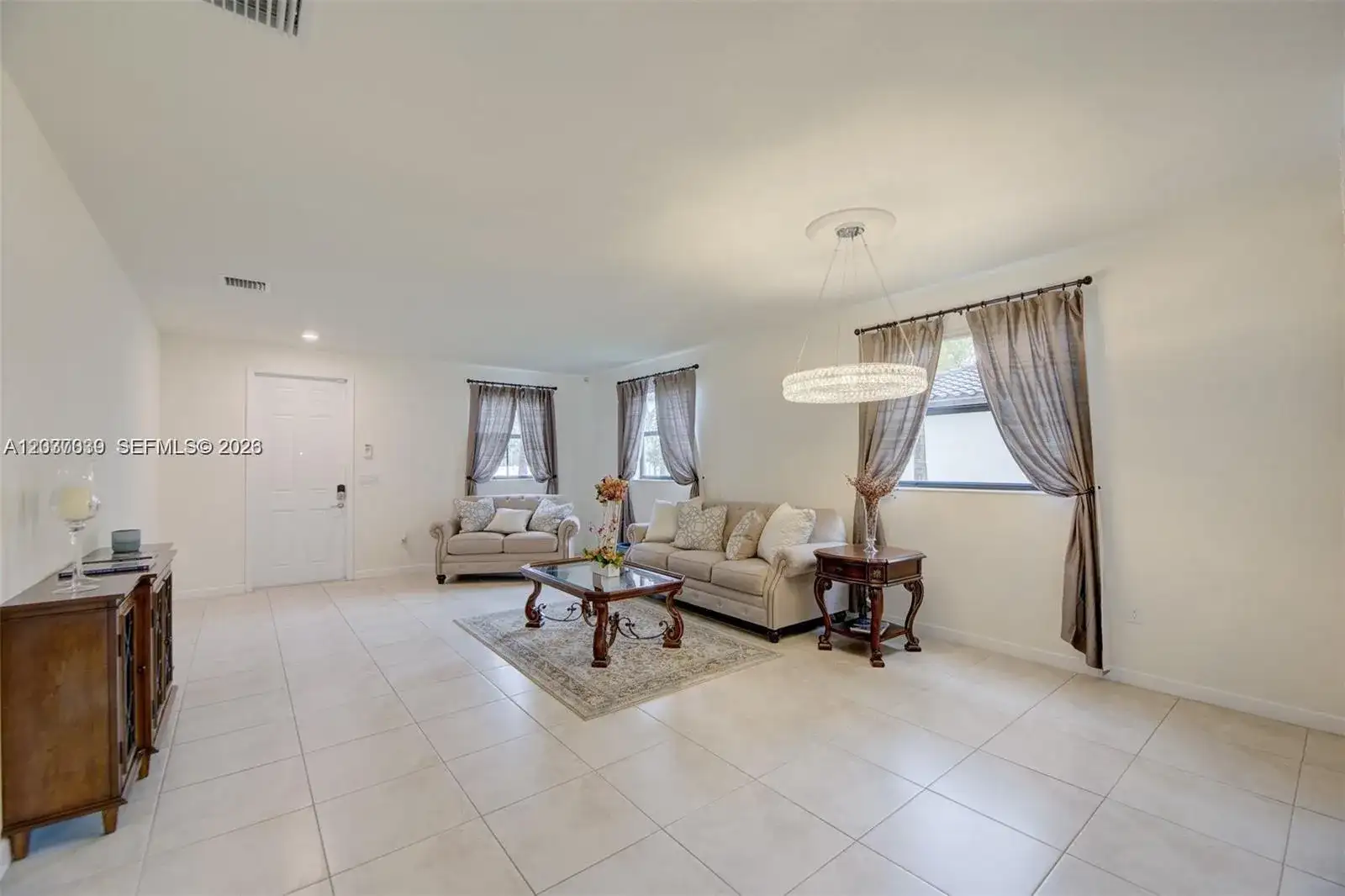 9260 W 35th Ln, Hialeah FL 33018 photo 3