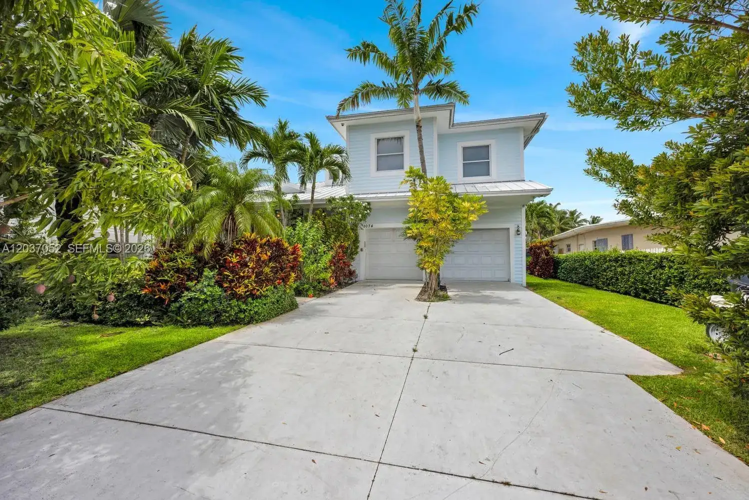 1074 NE Little River Dr, Miami FL 33138 photo 2