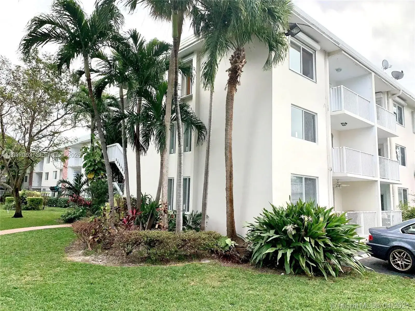 240 Galen Dr # 214, Key Biscayne FL 33149