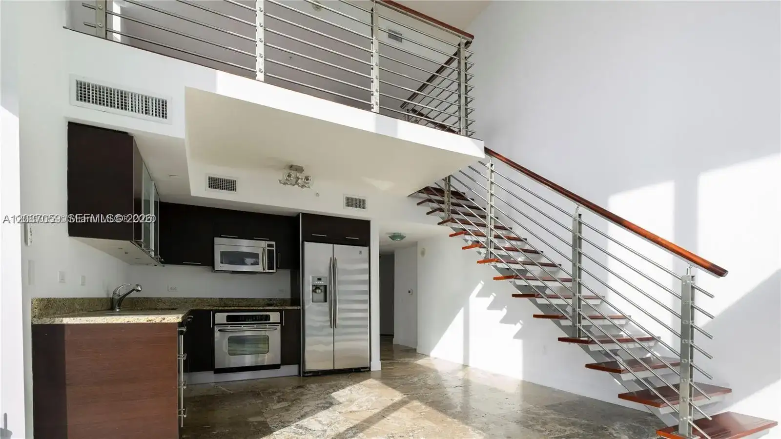 41 SE 5th St # 1016, Miami FL 33131 photo 4