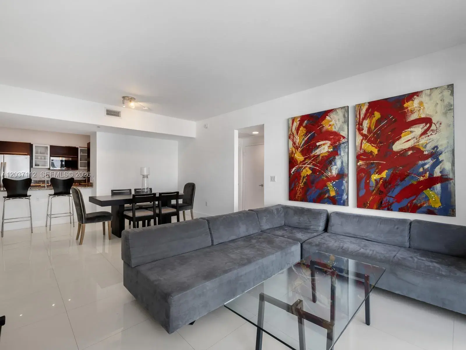950 Brickell Bay Dr # 1404, Miami FL 33131