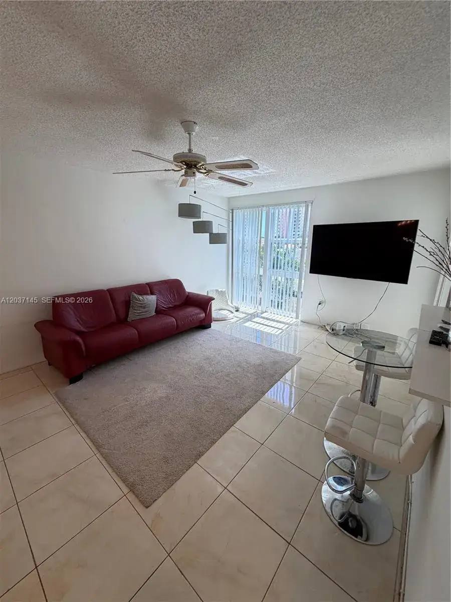 17620 Atlantic Blvd # 514, Sunny Isles Beach FL 33160