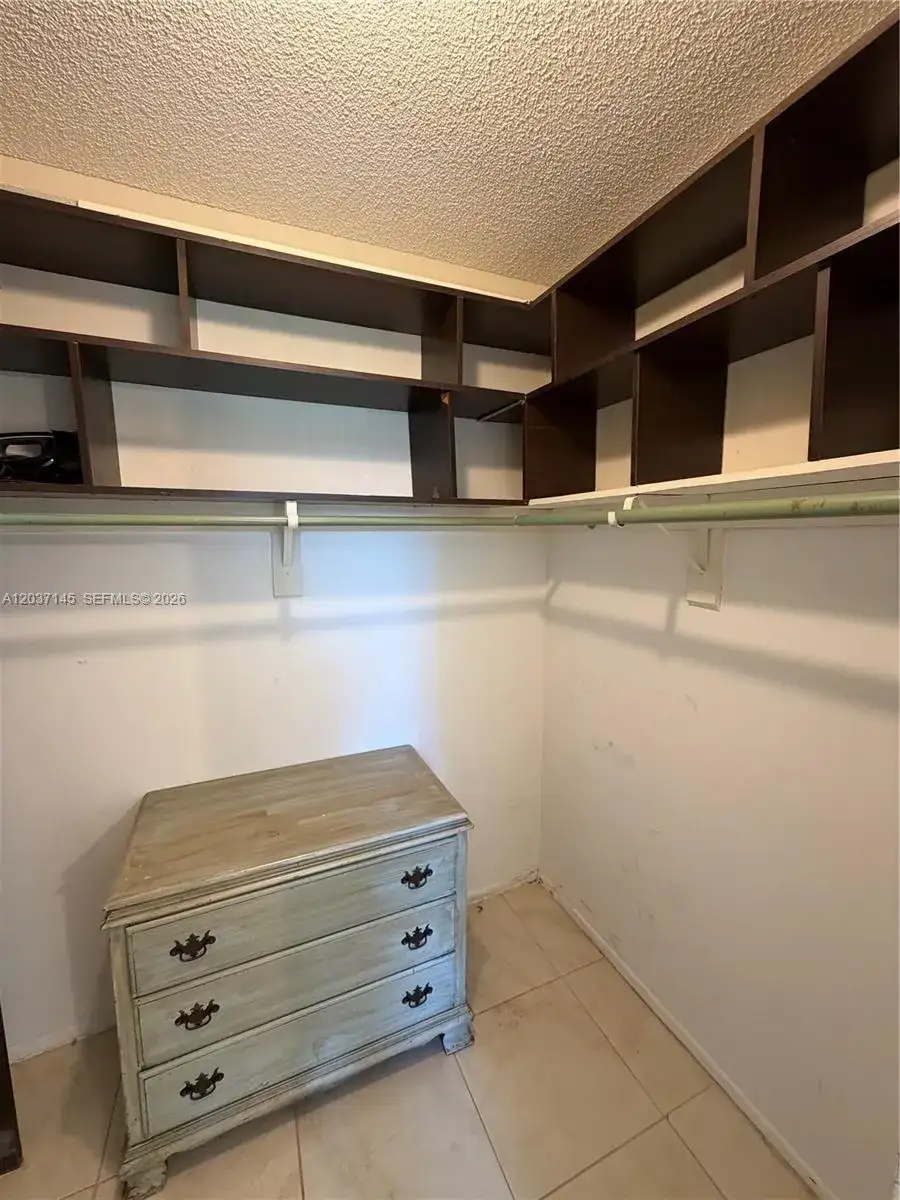 17620 Atlantic Blvd # 514, Sunny Isles Beach FL 33160 photo 4