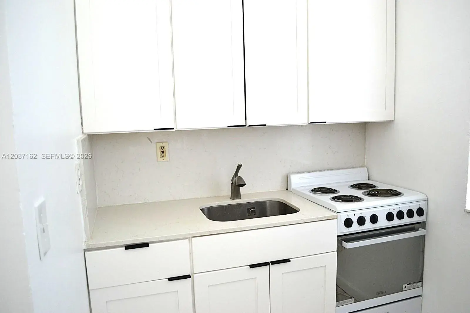 1035 SW 4th St # 4, Miami FL 33130