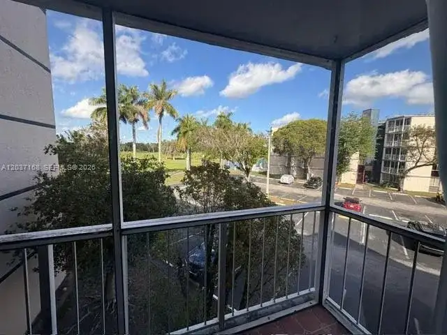 7035 NW 186th St # D302, Hialeah FL 33015 photo 3