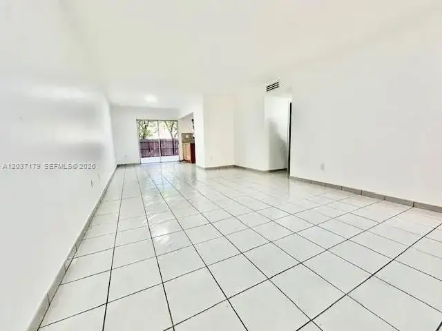 10851 SW 2nd St # K106, Sweetwater FL 33174 photo 2