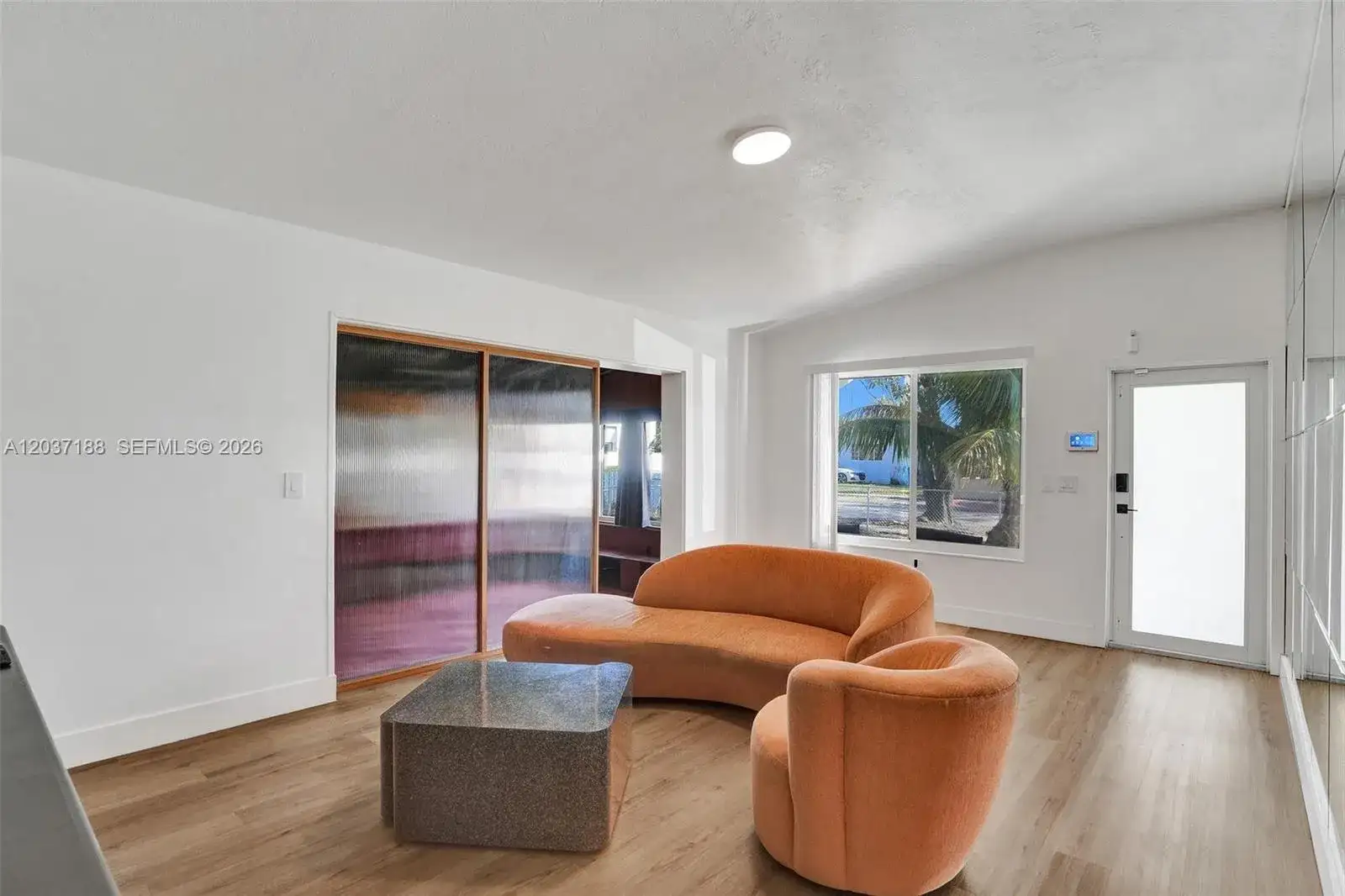 581 NE 175th Ter, North Miami Beach FL 33162 photo 5