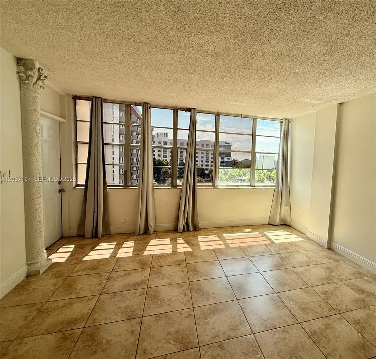 2025 NE 164th St # 507, North Miami Beach FL 33162 photo 2