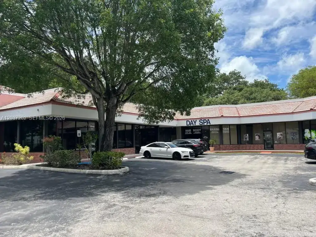 2745 W Hillsboro Blvd # 5, Deerfield Beach FL 33442