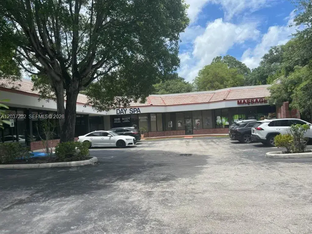 2745 W Hillsboro Blvd # 5, Deerfield Beach FL 33442