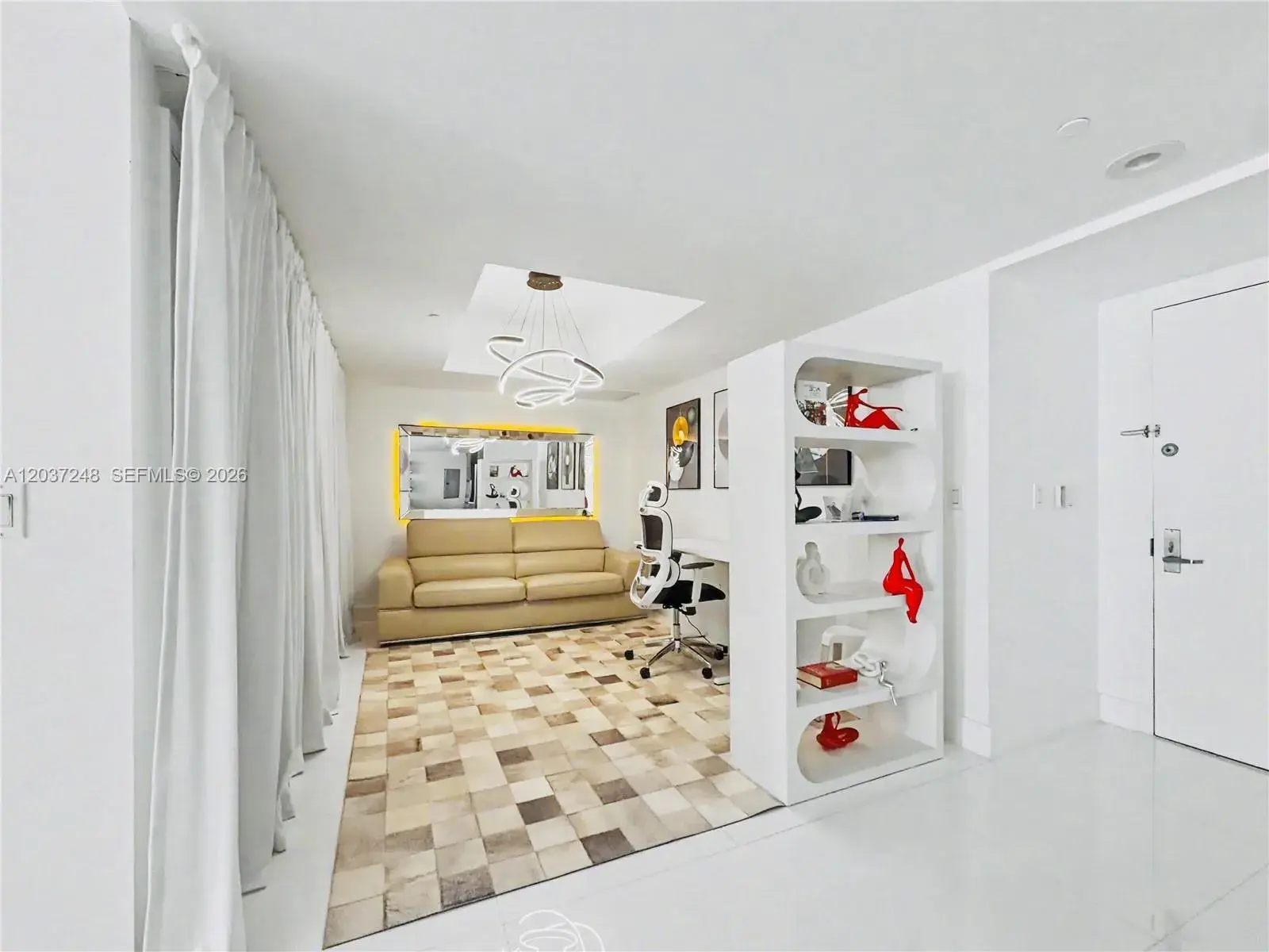 465 Brickell Ave # 1605, Miami FL 33131