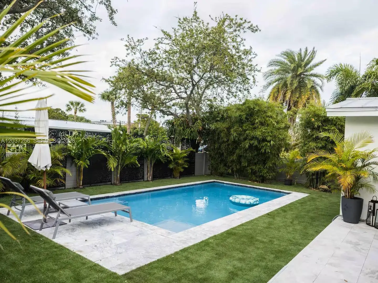 424 NE 28th Dr, Wilton Manors FL 33334
