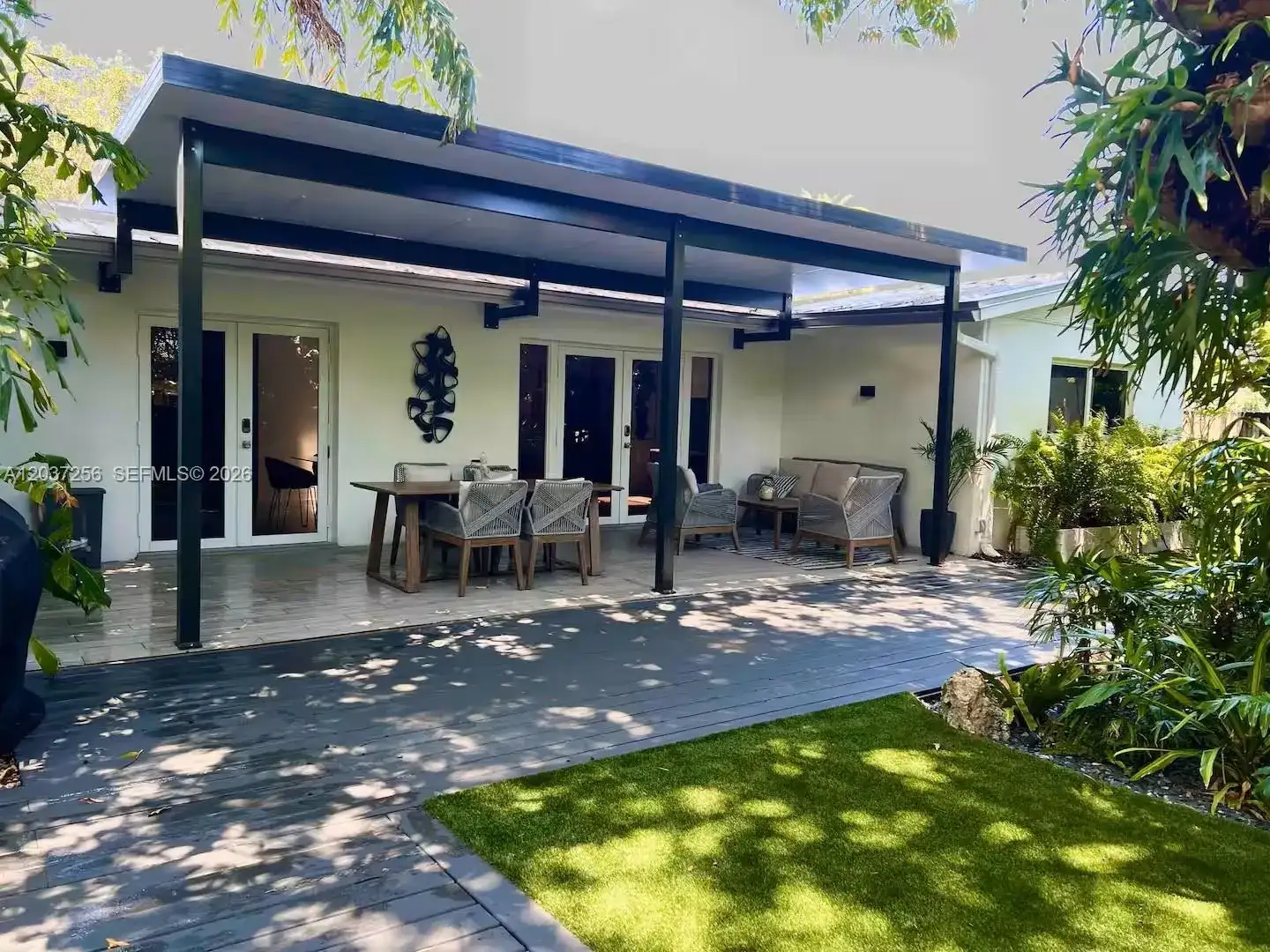 424 NE 28th Dr, Wilton Manors FL 33334 photo 4
