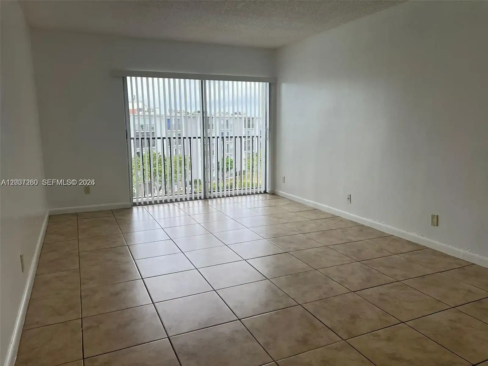 8610 N Sherman Cir # 504, Miramar FL 33025