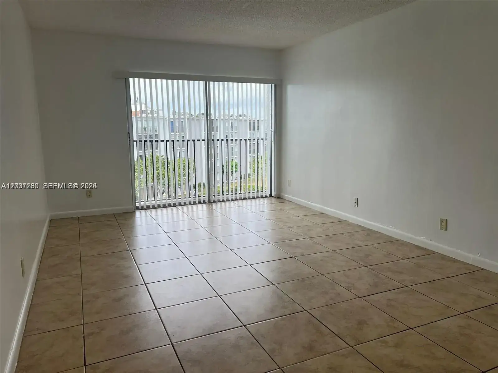 8610 N Sherman Cir # 504, Miramar FL 33025