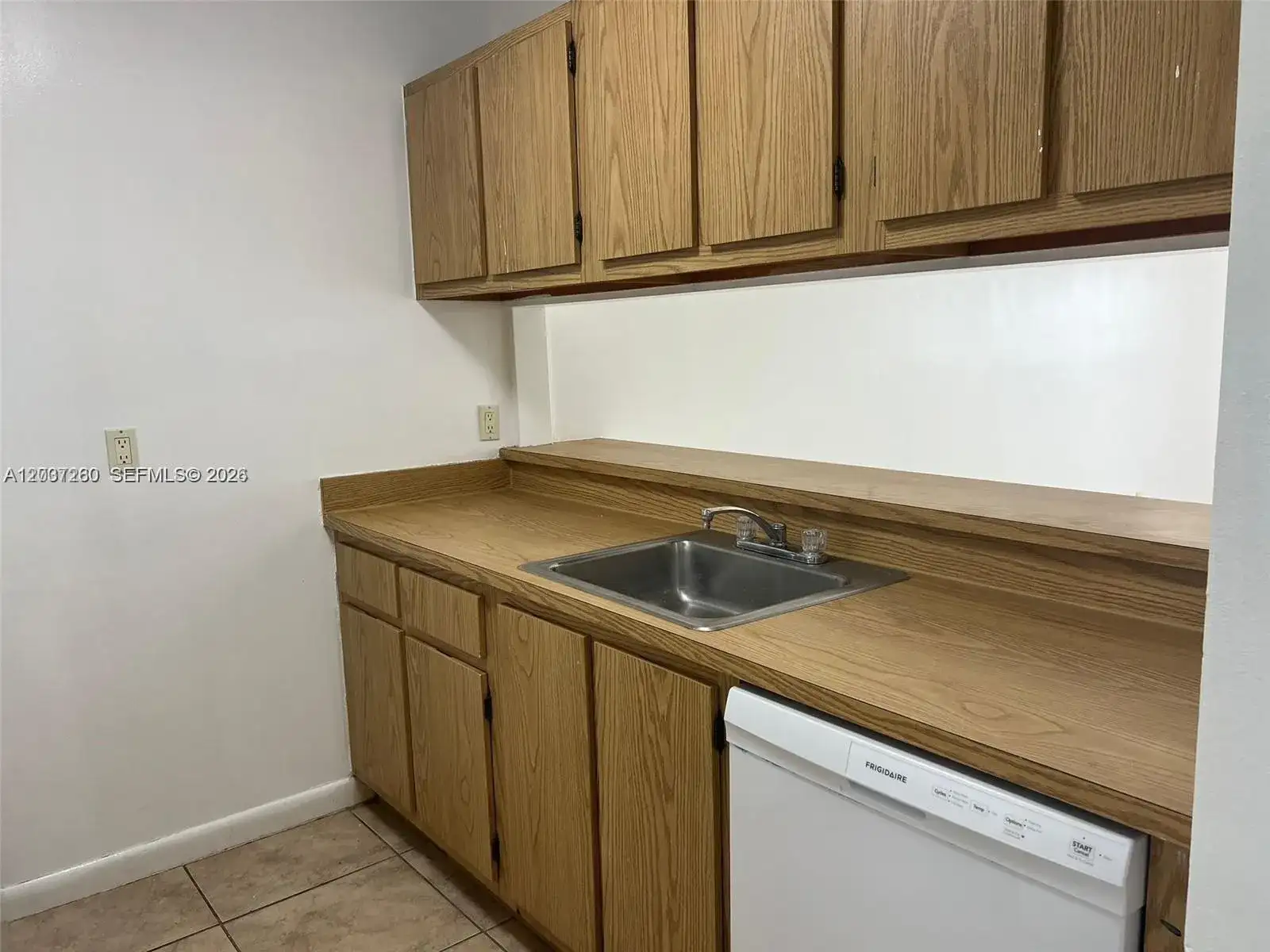 8610 N Sherman Cir # 504, Miramar FL 33025 photo 4