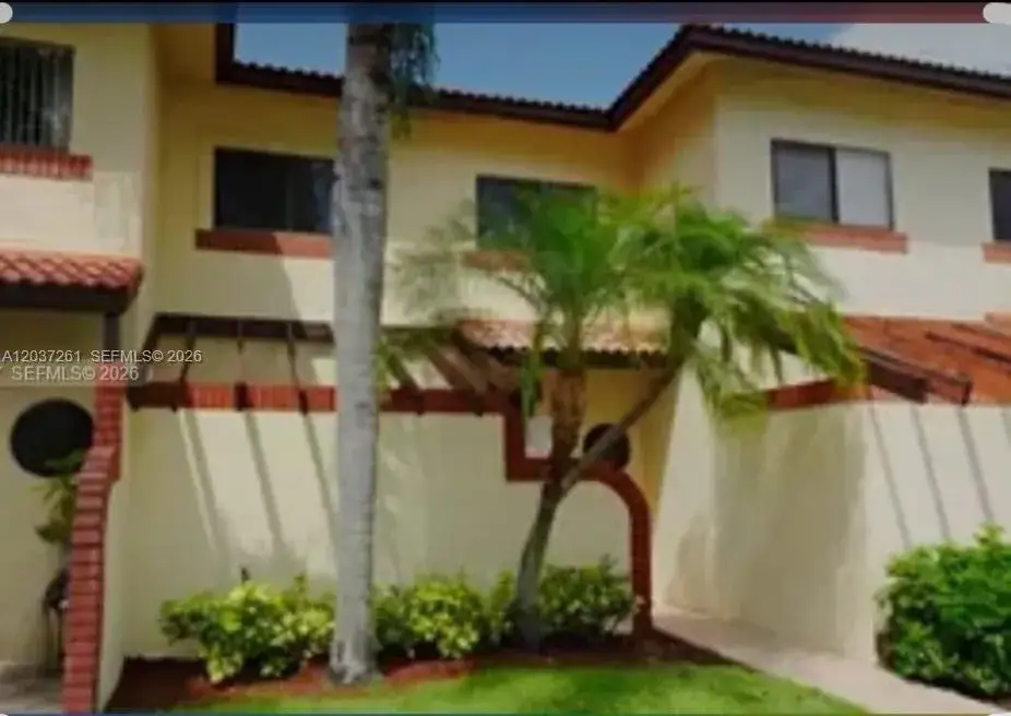 8837 NW 48th St, Sunrise FL 33351