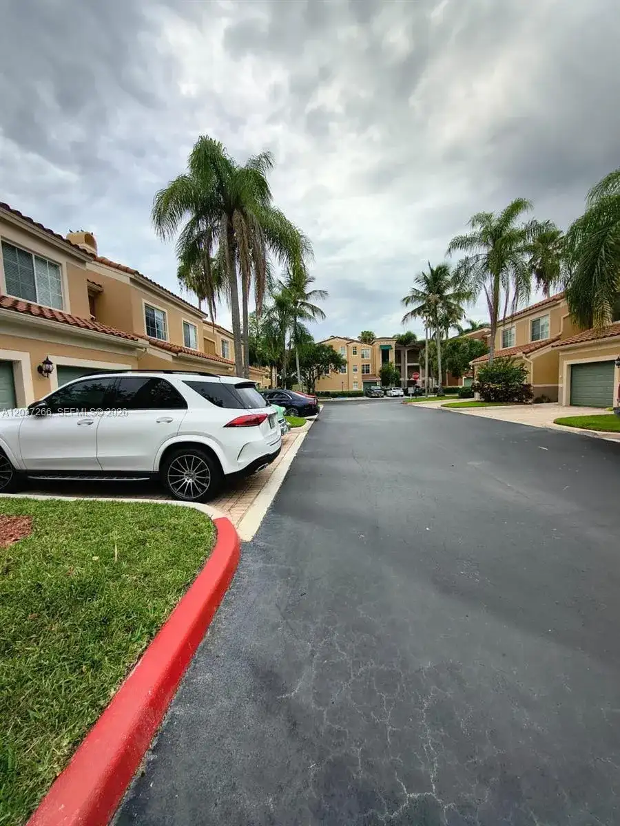 11771 Saint Andrews Pl # 104, Wellington FL 33414 photo 3