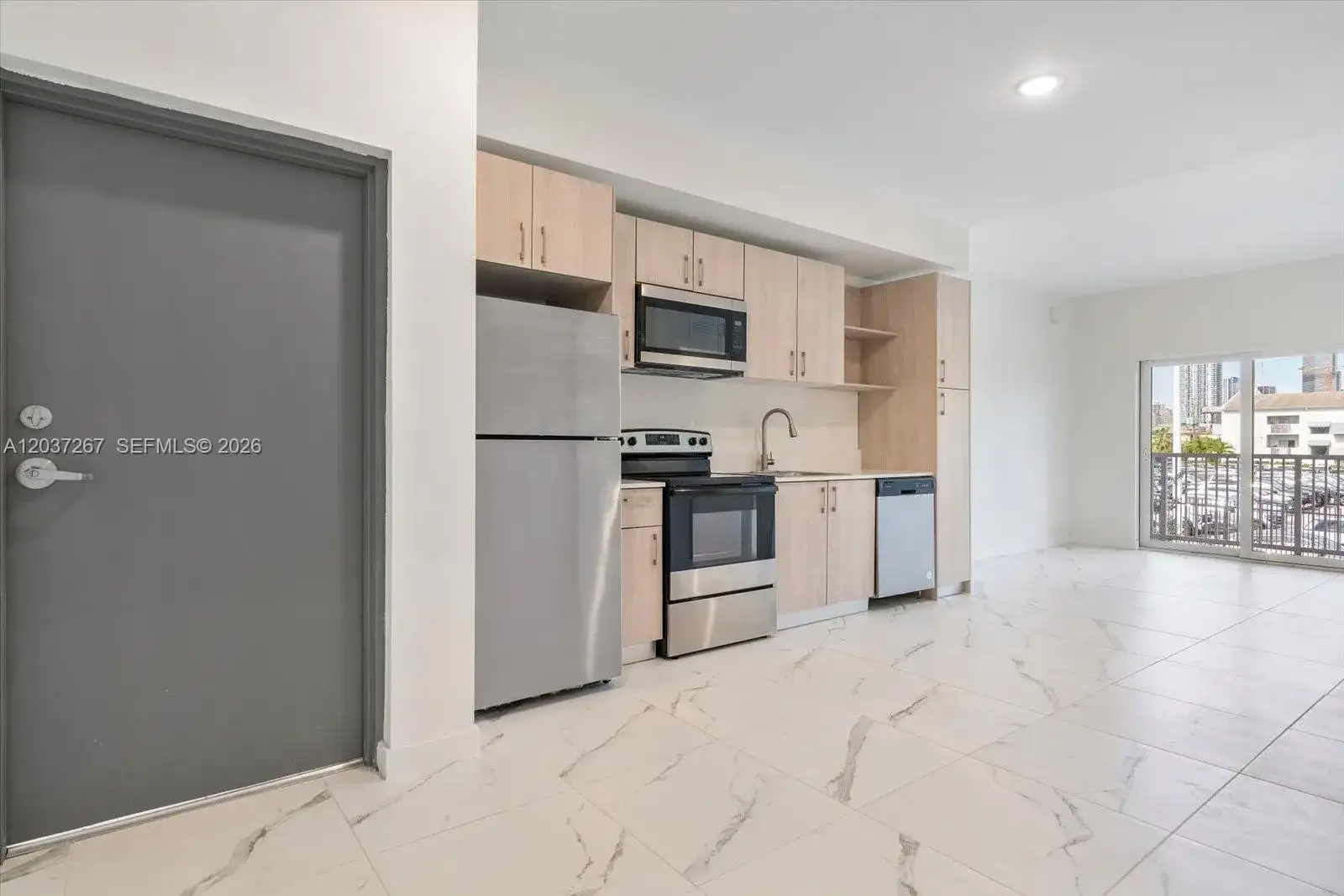 420 SW 7th Ave # 204, Miami FL 33130 photo 4