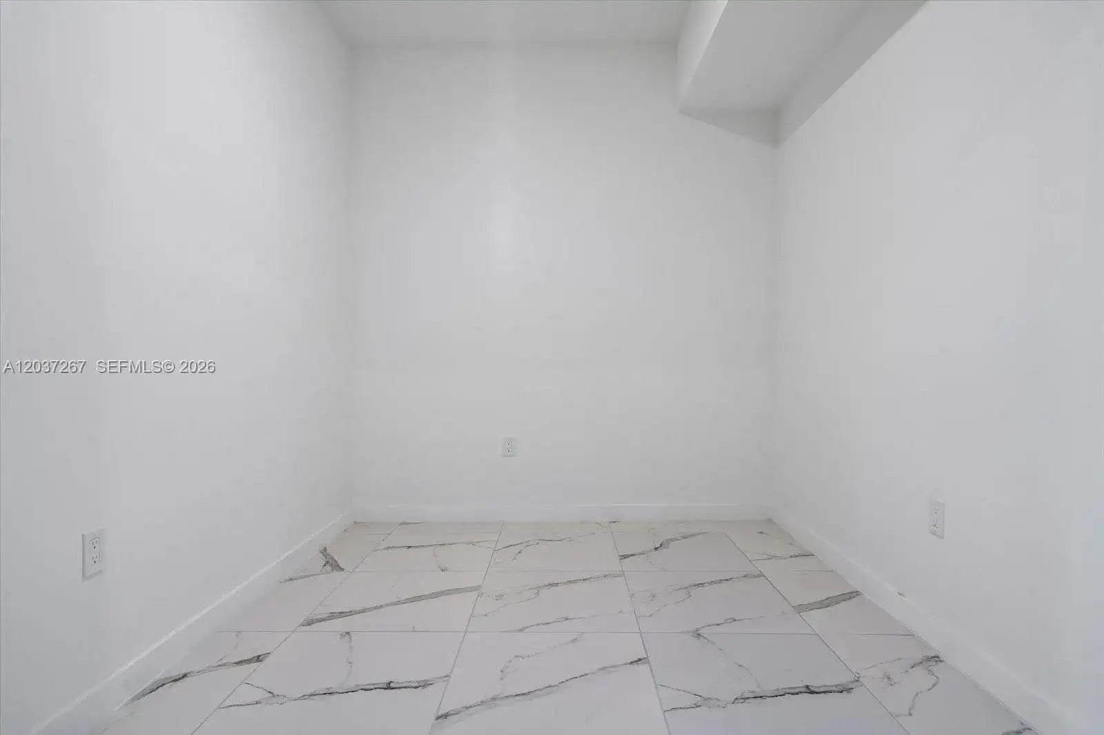 420 SW 7th Ave # 204, Miami FL 33130 photo 5