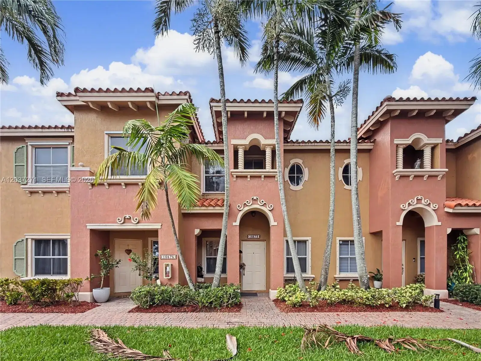 10573 SW 6th St # 1206, Pembroke Pines FL 33025 photo 2