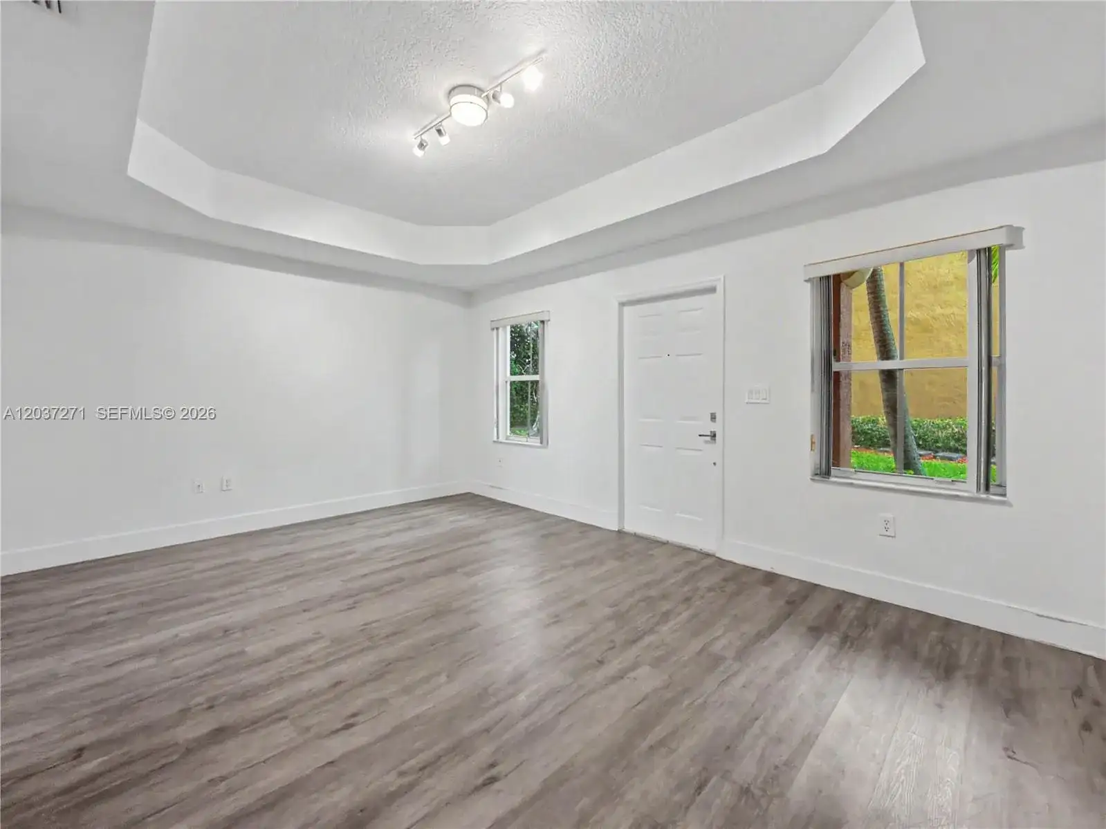 10573 SW 6th St # 1206, Pembroke Pines FL 33025 photo 4