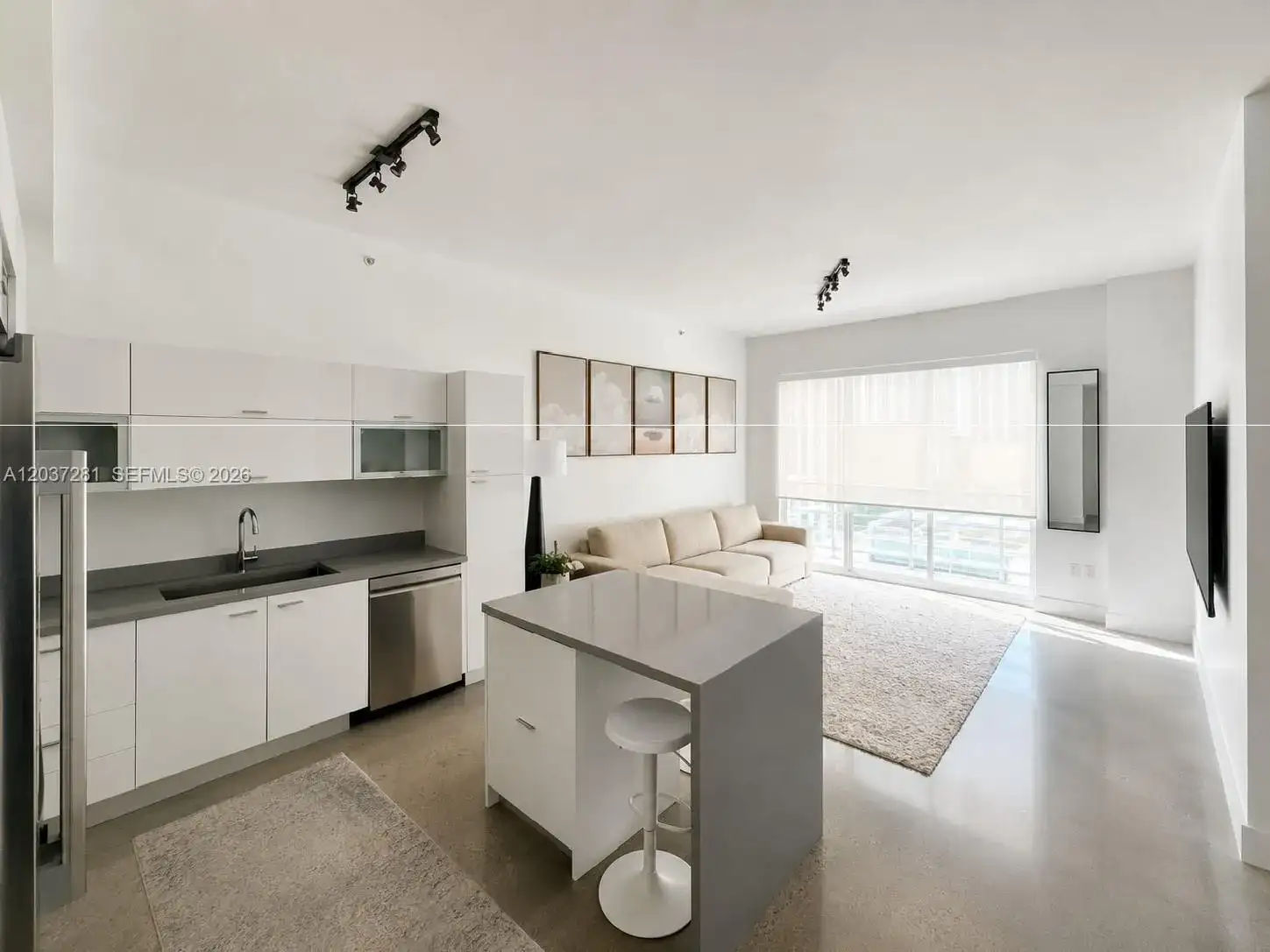 133 NE 2nd Ave # 1508, Miami FL 33132 photo 4