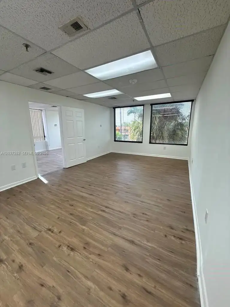 2100 W 76th St # 210, Hialeah FL 33016 photo 2