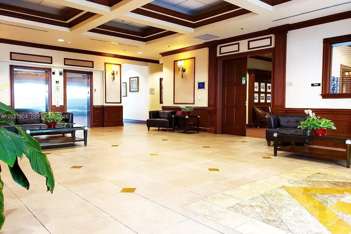 2665 SW 37th Ave # 611, Miami FL 33133