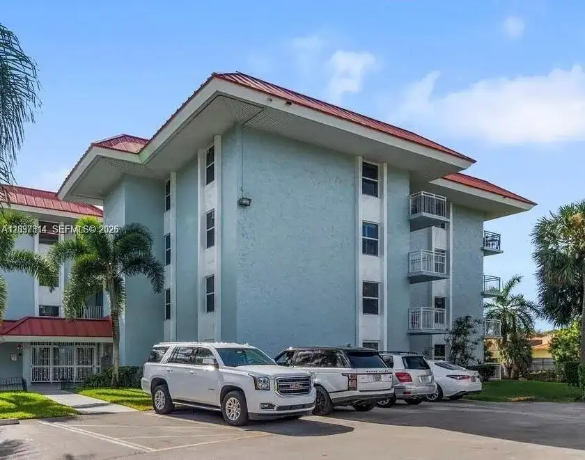 605 S Pine Island Rd # 404A, Plantation FL 33324 photo 3