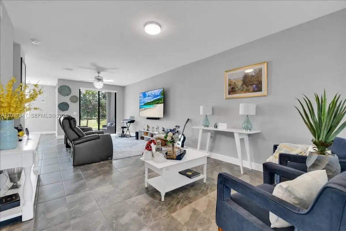 3392 NW 5th St, Pompano Beach FL 33069 photo 4