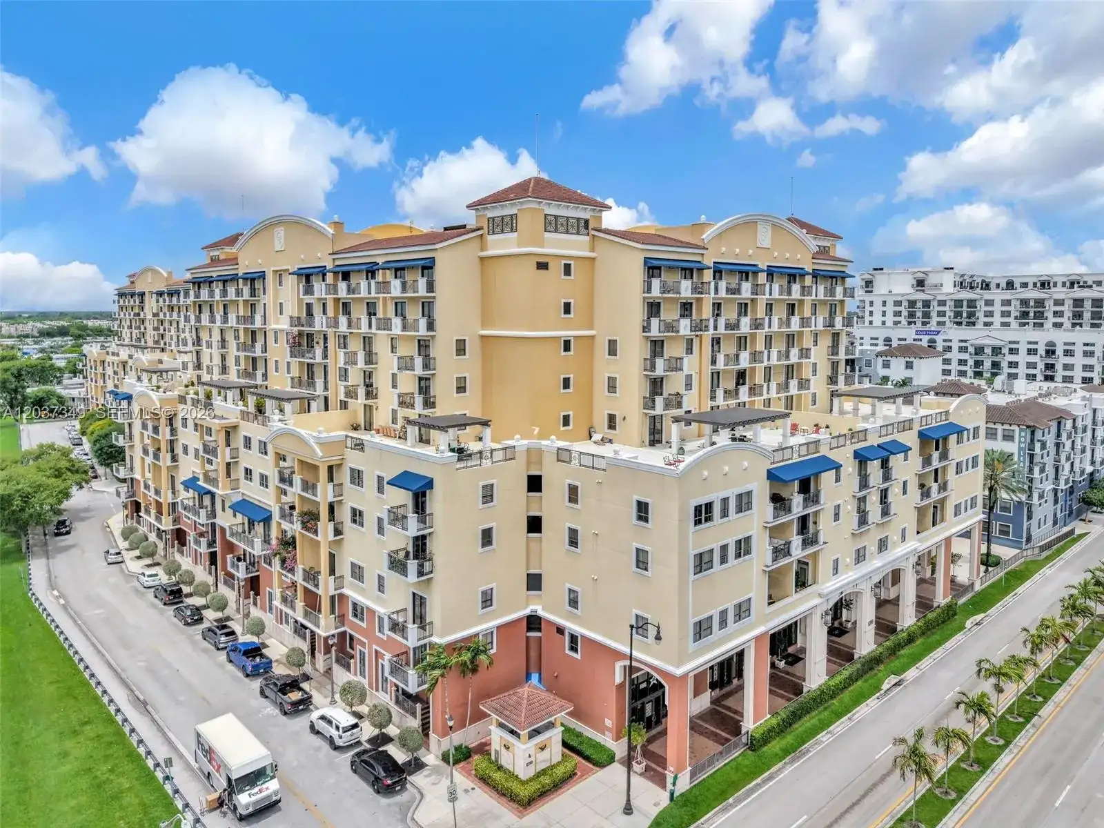 8390 SW 72nd Ave # 905, Miami FL 33143 photo 3